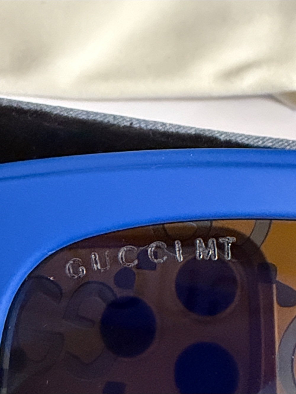 Gucci Unisex Bright Blue Frame Sunglasses with Amber Mirrored Lenses AUTHENTIC - Picture 6 of 13